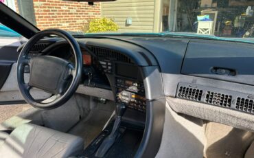 Chevrolet-corvette-1993-9