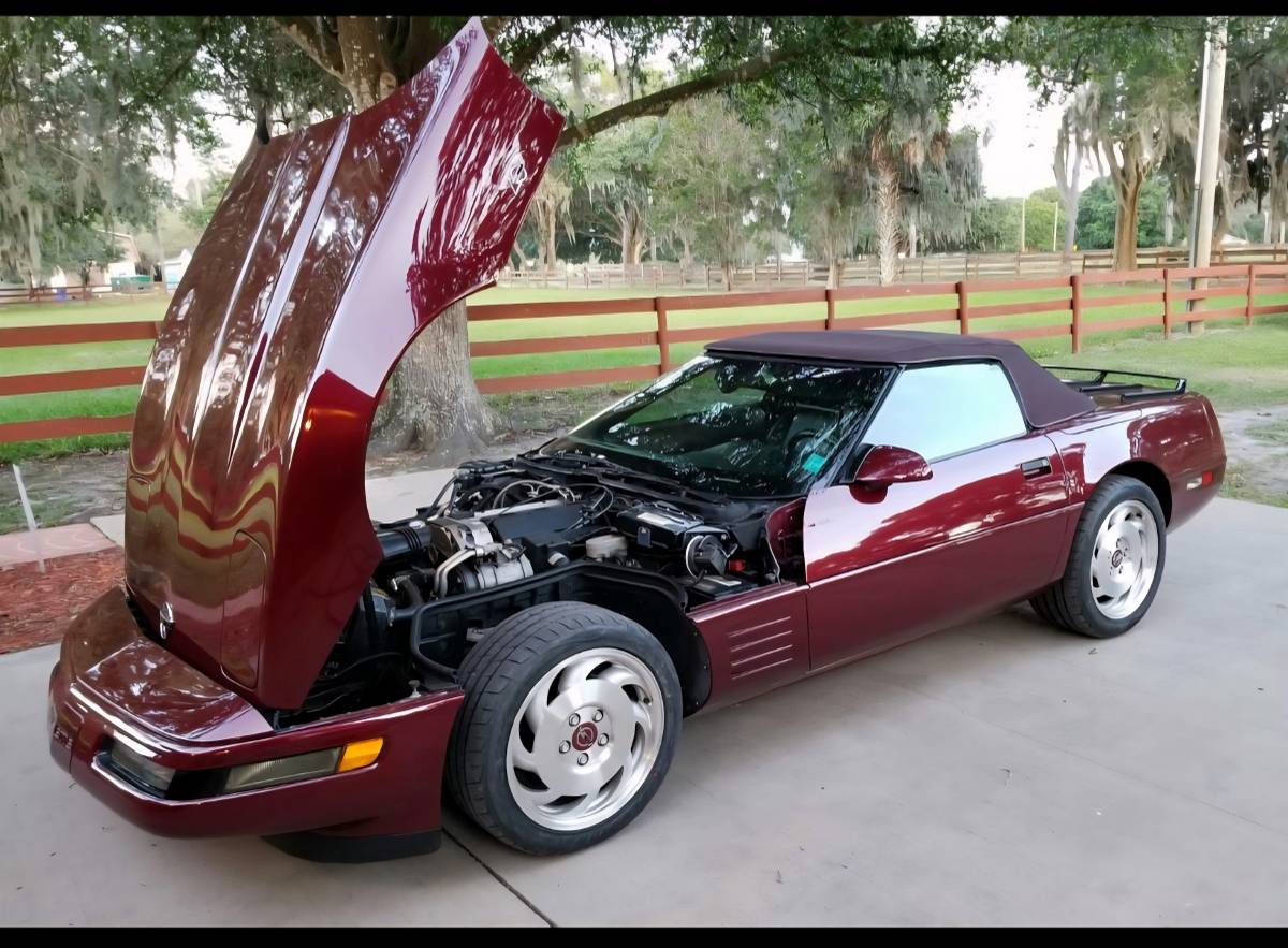 Chevrolet-corvette-1993-red-1