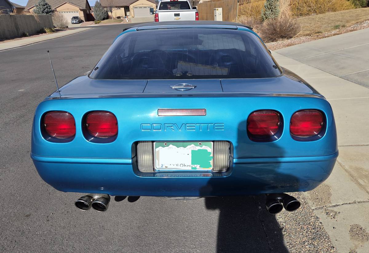 Chevrolet-corvette-1994-blue-2