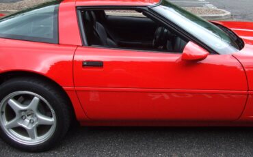 Chevrolet-corvette-1995-red-13