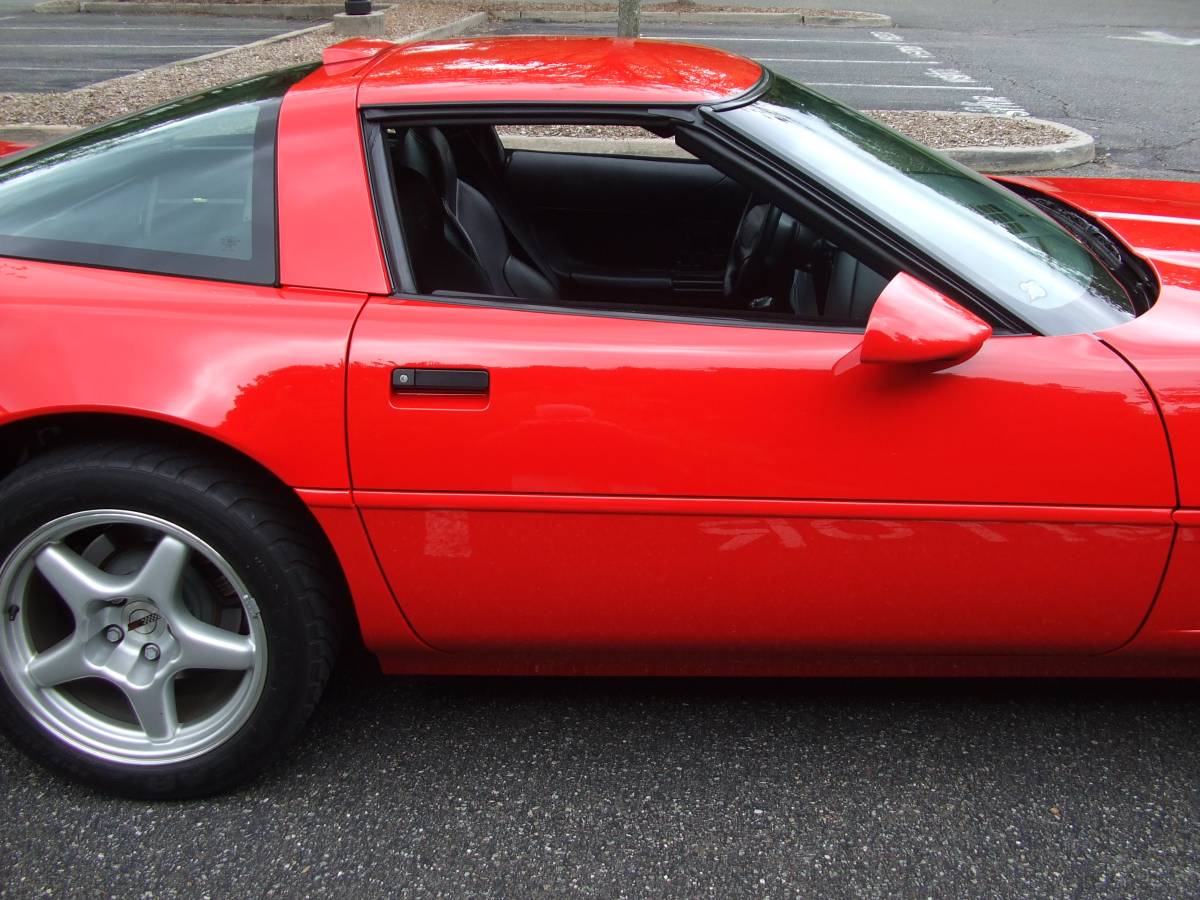 Chevrolet-corvette-1995-red-13