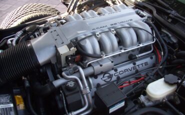 Chevrolet-corvette-1995-red-21