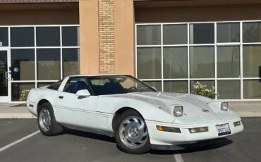 Chevrolet-corvette-1995-white-1