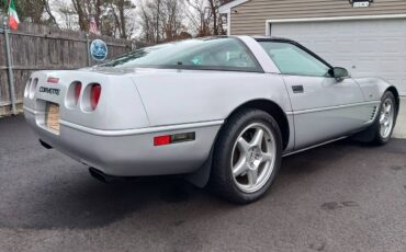 Chevrolet-corvette-1996-grey-5