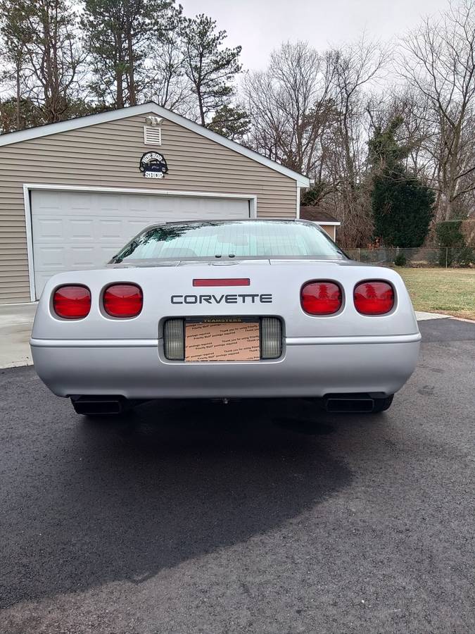 Chevrolet-corvette-1996-grey-6