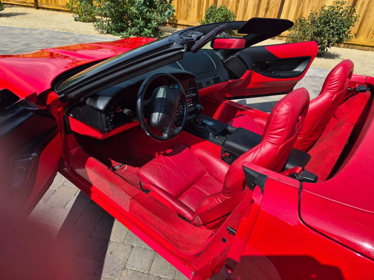 Chevrolet-corvette-amp-convertible-1996-red-4