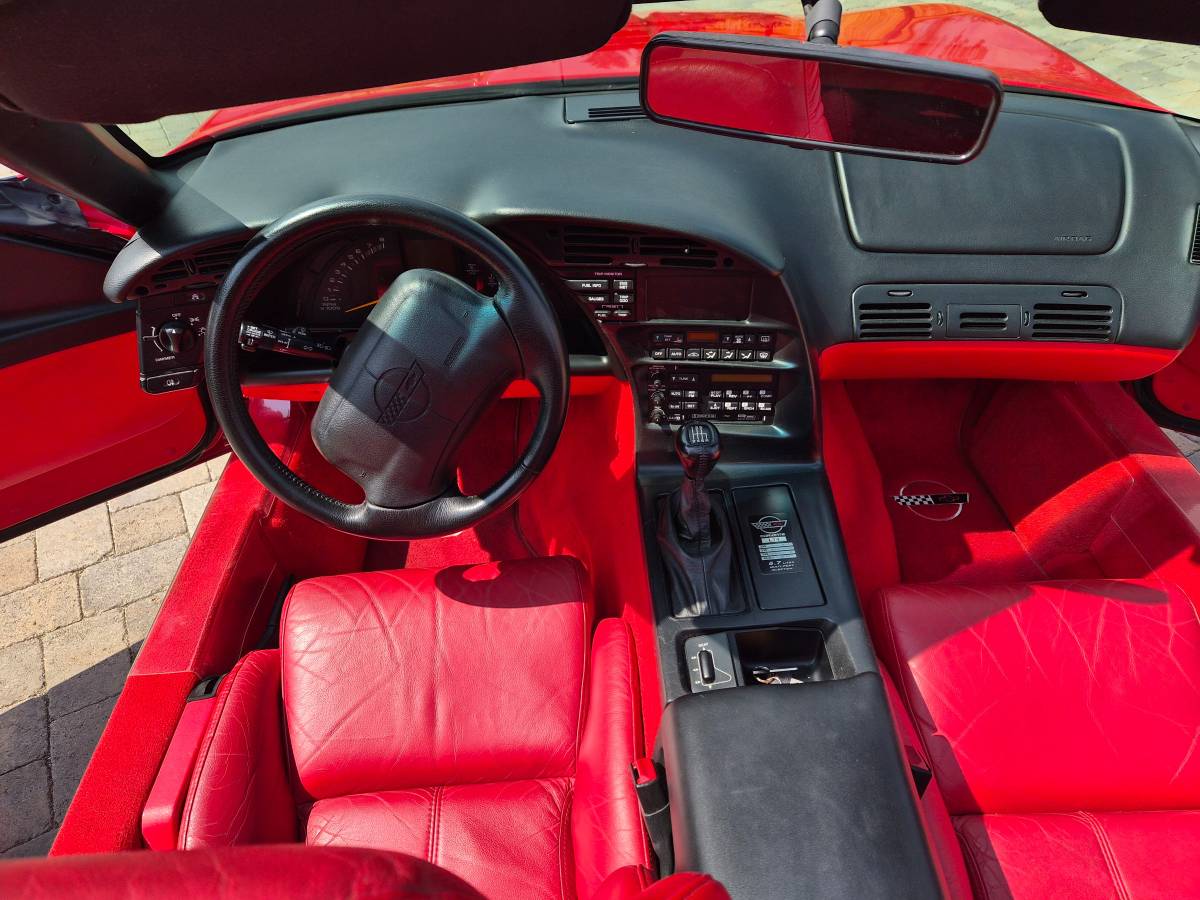 Chevrolet-corvette-amp-convertible-1996-red-5