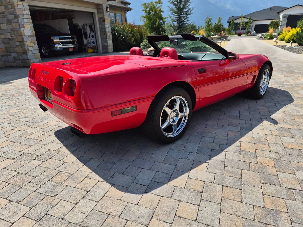 Chevrolet-corvette-amp-convertible-1996-red-6