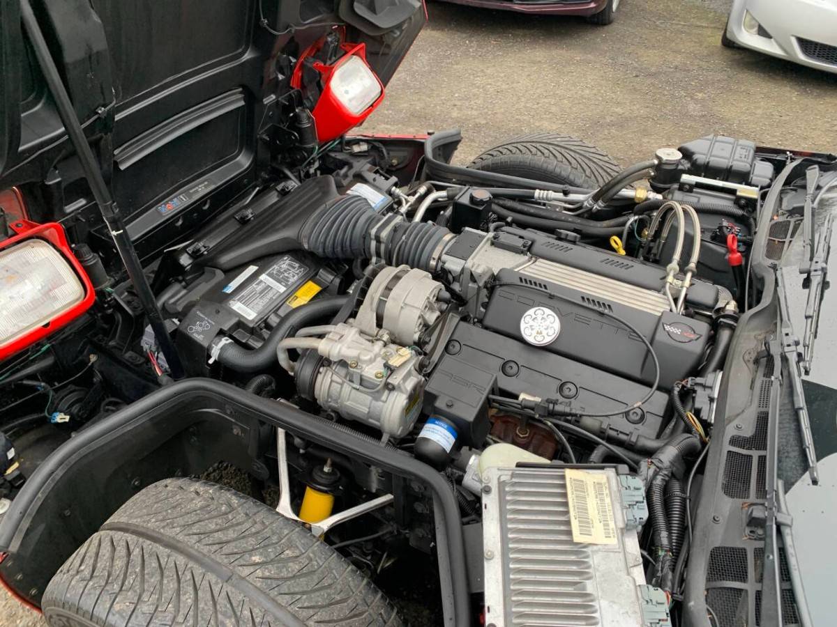 Chevrolet-corvette-base-2dr-hat-1995-red-15