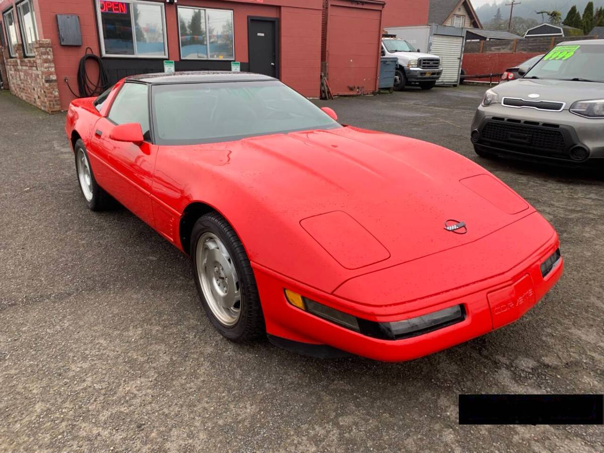 Chevrolet-corvette-base-2dr-hat-1995-red