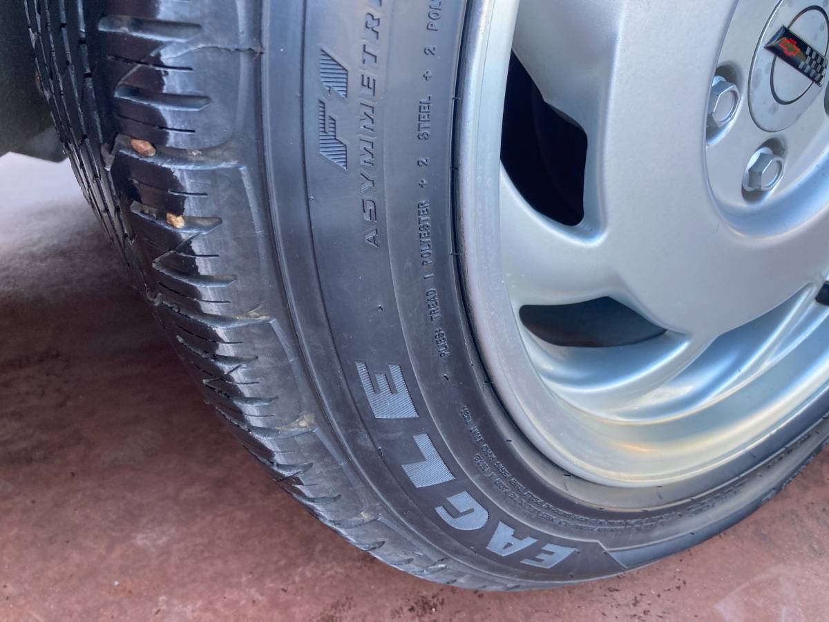 Chevrolet-corvette-c-4-coupe-1992-black-11