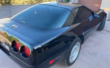 Chevrolet-corvette-c-4-coupe-1992-black-7