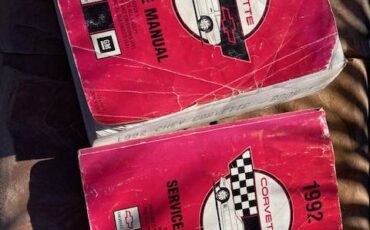 Chevrolet-corvette-c-4-coupe-1992-black-8