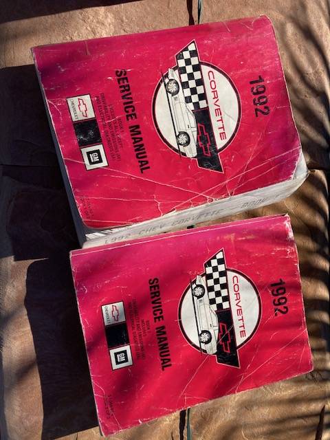 Chevrolet-corvette-c-4-coupe-1992-black-8