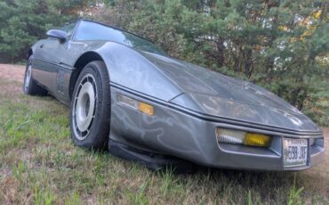 Chevrolet-corvette-c4-1984-custom-13