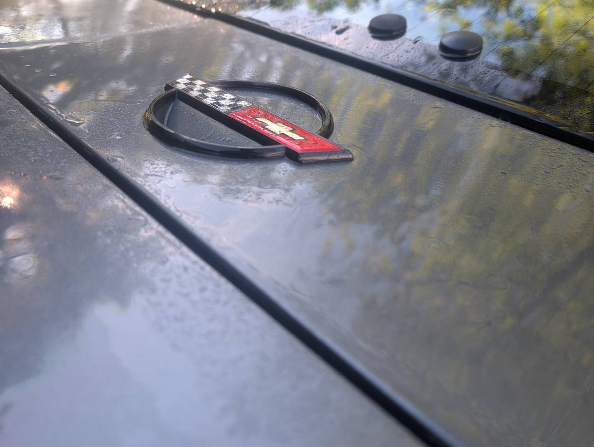 Chevrolet-corvette-c4-1984-custom-22