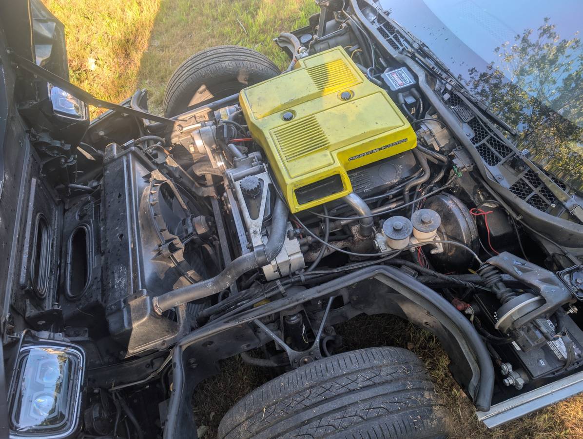 Chevrolet-corvette-c4-1984-custom-41