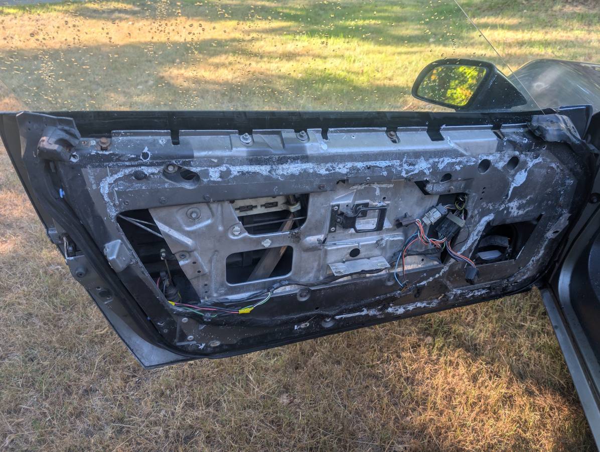 Chevrolet-corvette-c4-1984-custom-44