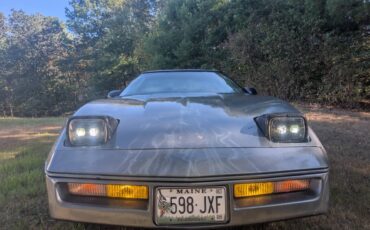 Chevrolet-corvette-c4-1984-custom-5