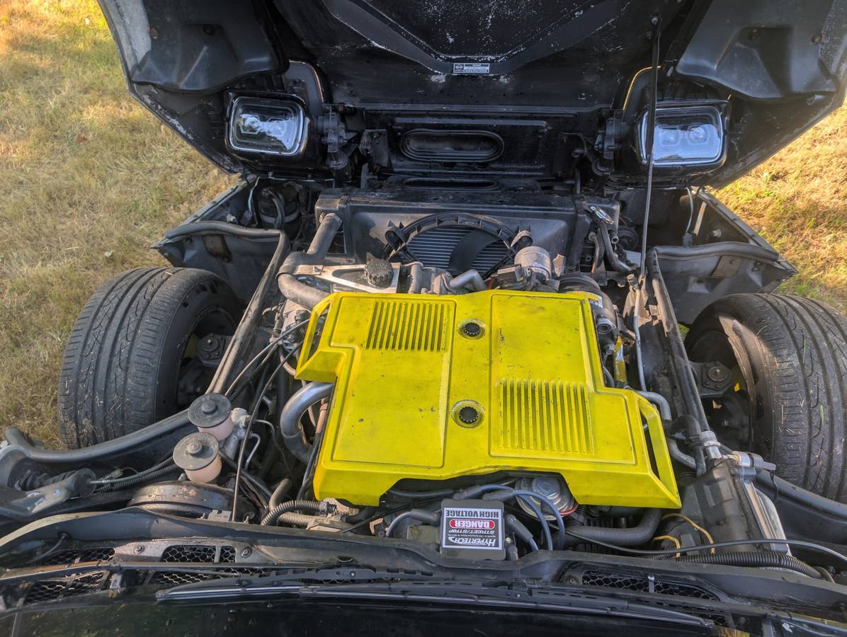 Chevrolet-corvette-c4-1984-custom-50