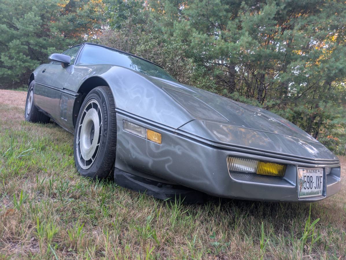 Chevrolet-corvette-c4-1984-custom-56