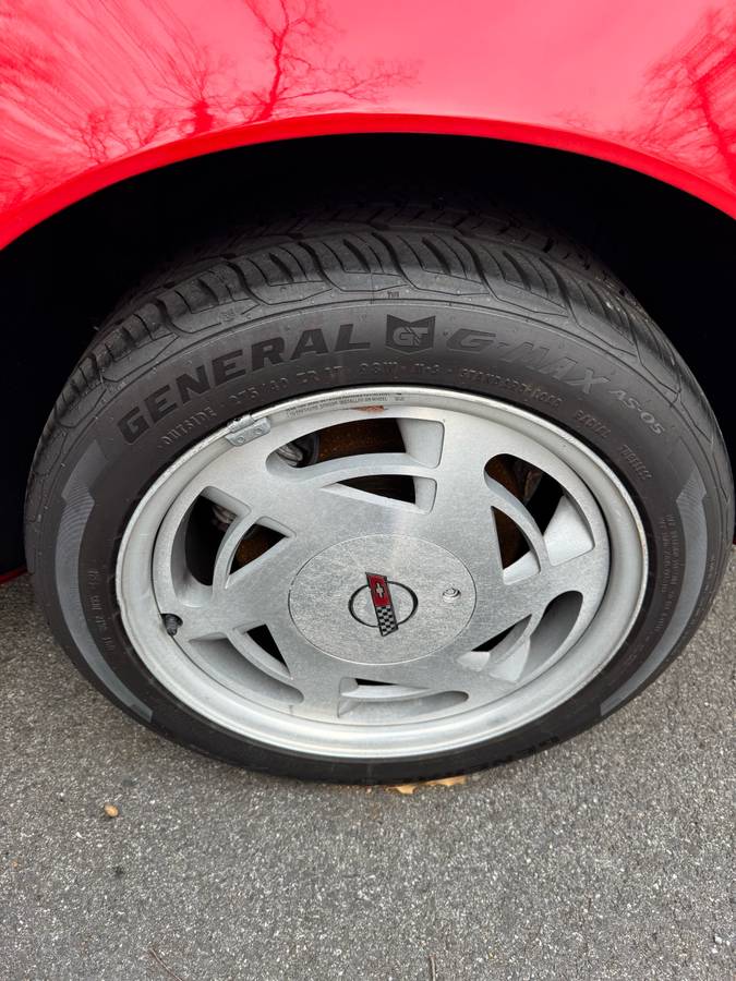 Chevrolet-corvette-convertible-1989-red-13