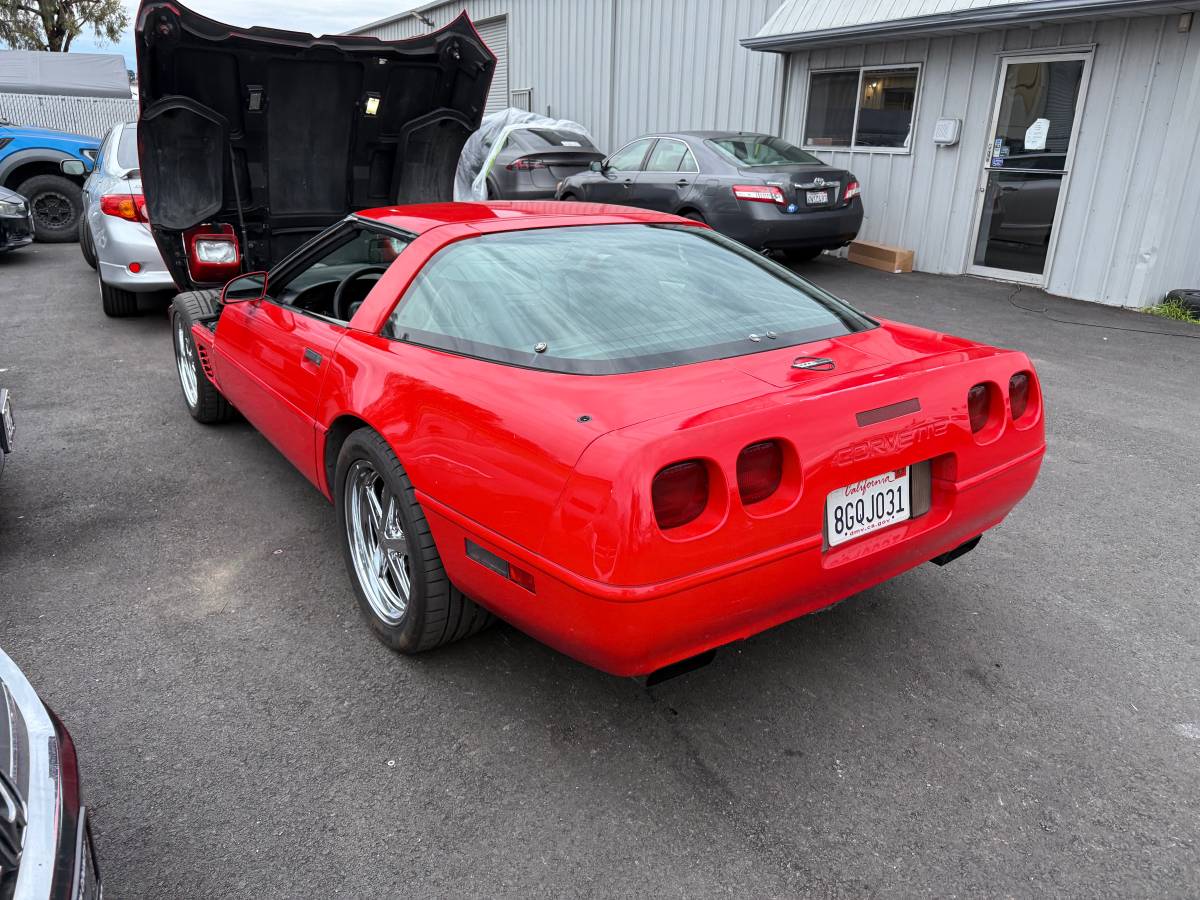 Chevrolet-corvette-convertible-1996-7