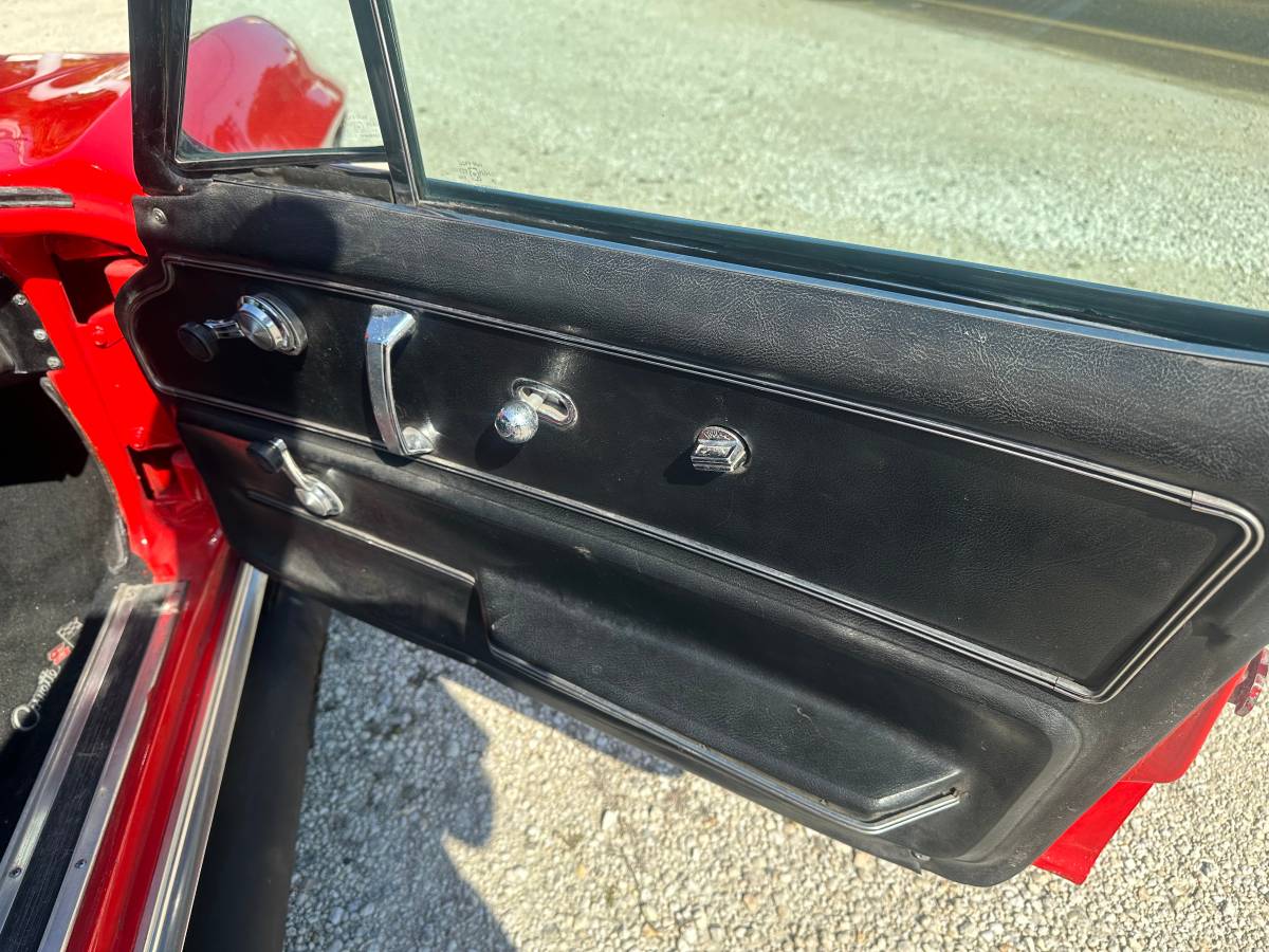 Chevrolet-corvette-coupe-1967-red-3