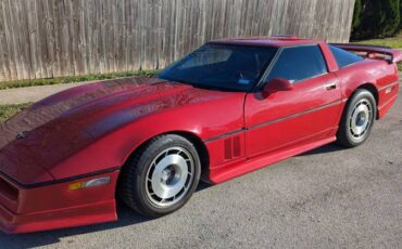 Chevrolet-corvette-coupe-1984-red-1