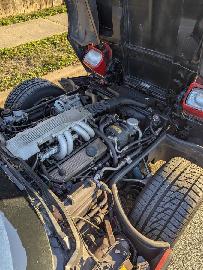Chevrolet-corvette-coupe-1984-red-12