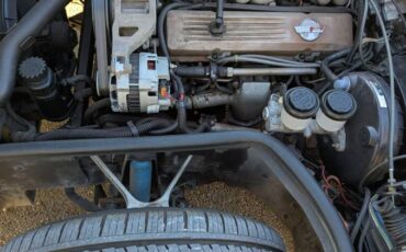 Chevrolet-corvette-coupe-1984-red-13