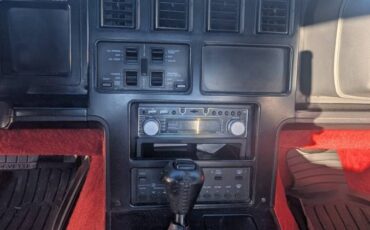 Chevrolet-corvette-coupe-1984-red-5