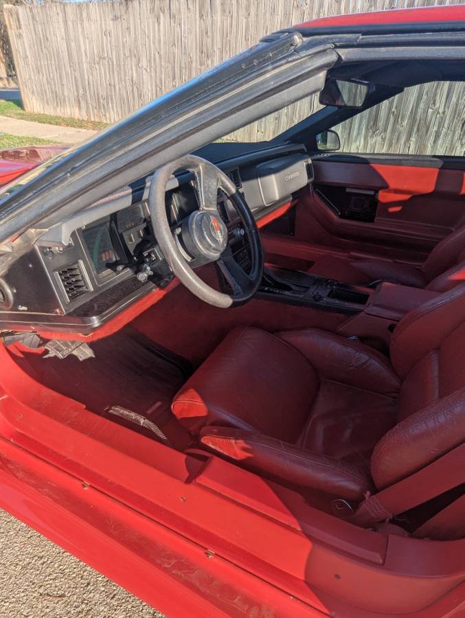 Chevrolet-corvette-coupe-1984-red-7