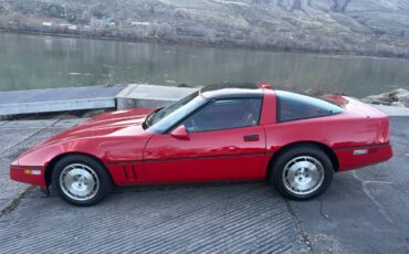 Chevrolet-corvette-coupe-1986-red-1