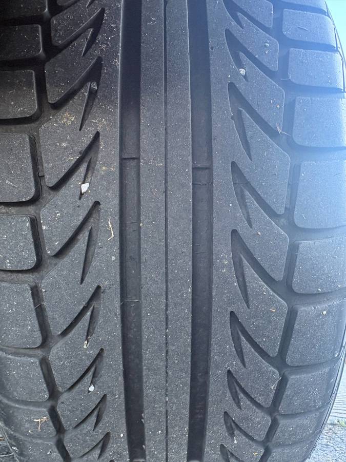 Chevrolet-corvette-coupe-1986-red-14