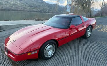 Chevrolet-corvette-coupe-1986-red-3