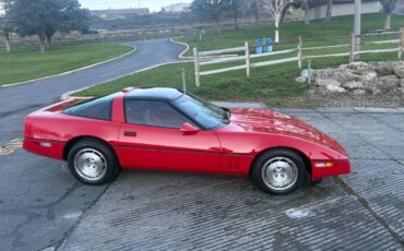 Chevrolet-corvette-coupe-1986-red