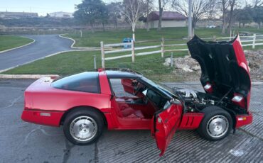 Chevrolet-corvette-coupe-1986-red-6