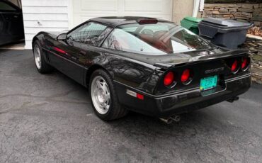 Chevrolet-corvette-coupe-1990-black-2