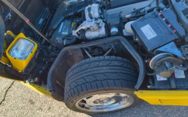 Chevrolet-corvette-coupe-1992-yellow-1