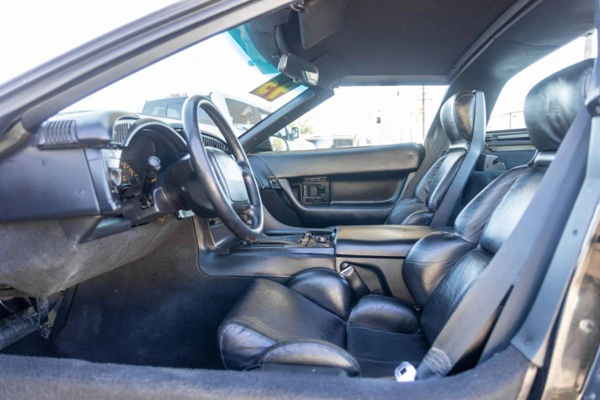 Chevrolet-corvette-coupe-2d-1993-black-13