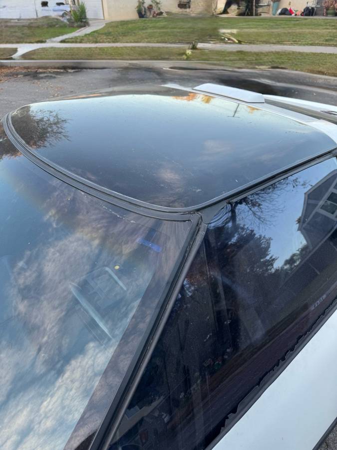 Chevrolet-corvette-targa-1990-white-10