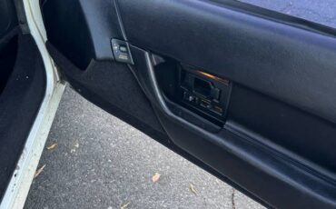 Chevrolet-corvette-targa-1990-white-14