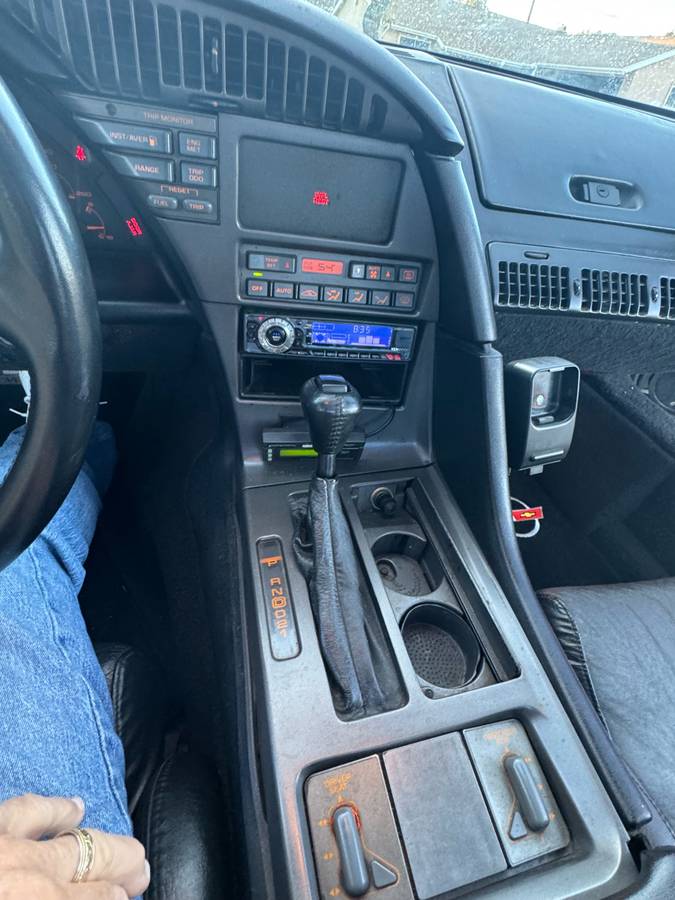 Chevrolet-corvette-targa-1990-white-16