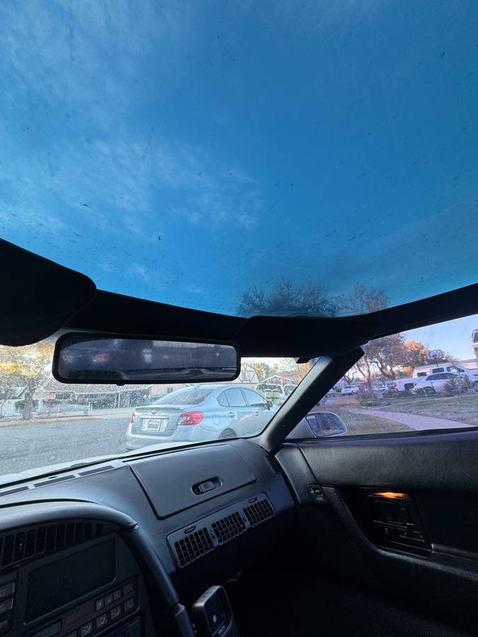 Chevrolet-corvette-targa-1990-white-3