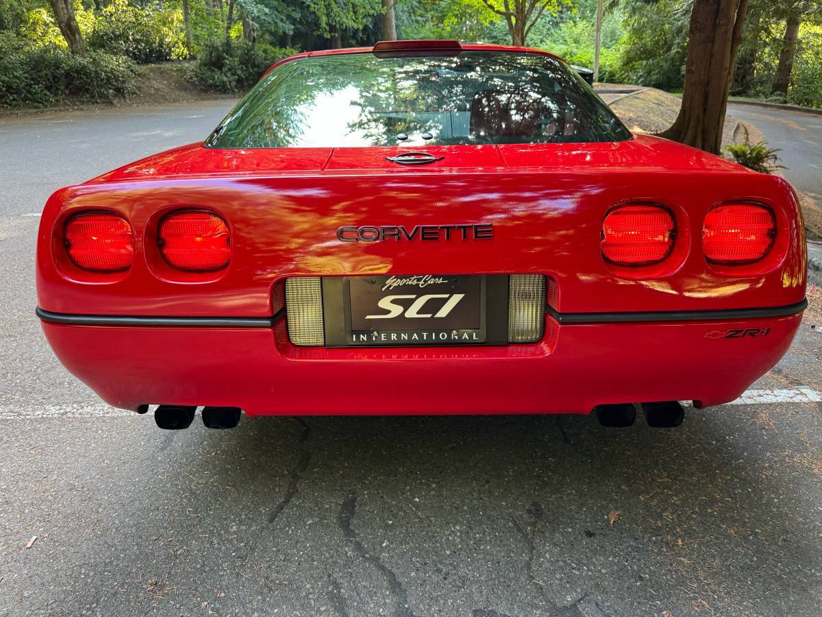 Chevrolet-corvette-zr1-1990-red-4
