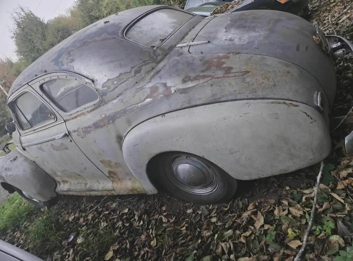 Chevrolet-coupe-1941-grey-2