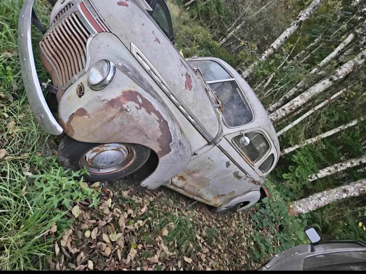 Chevrolet-coupe-1941-grey