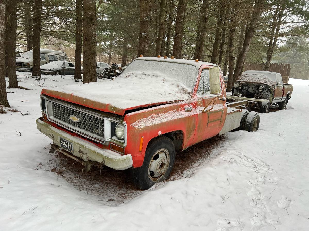 Chevrolet-custom-c30-1973-red-2