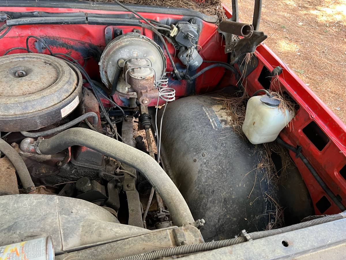 Chevrolet-custom-c30-1973-red-9